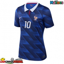 Camisa de Futebol França Kylian Mbappe #10 Equipamento Principal Mulheres Mundo 2026 Manga Curta